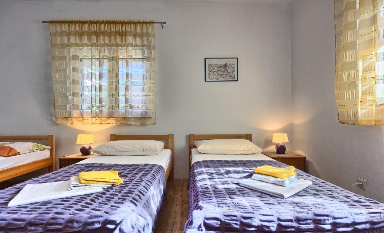 Apartments Milenka Trogir Bagian luar foto