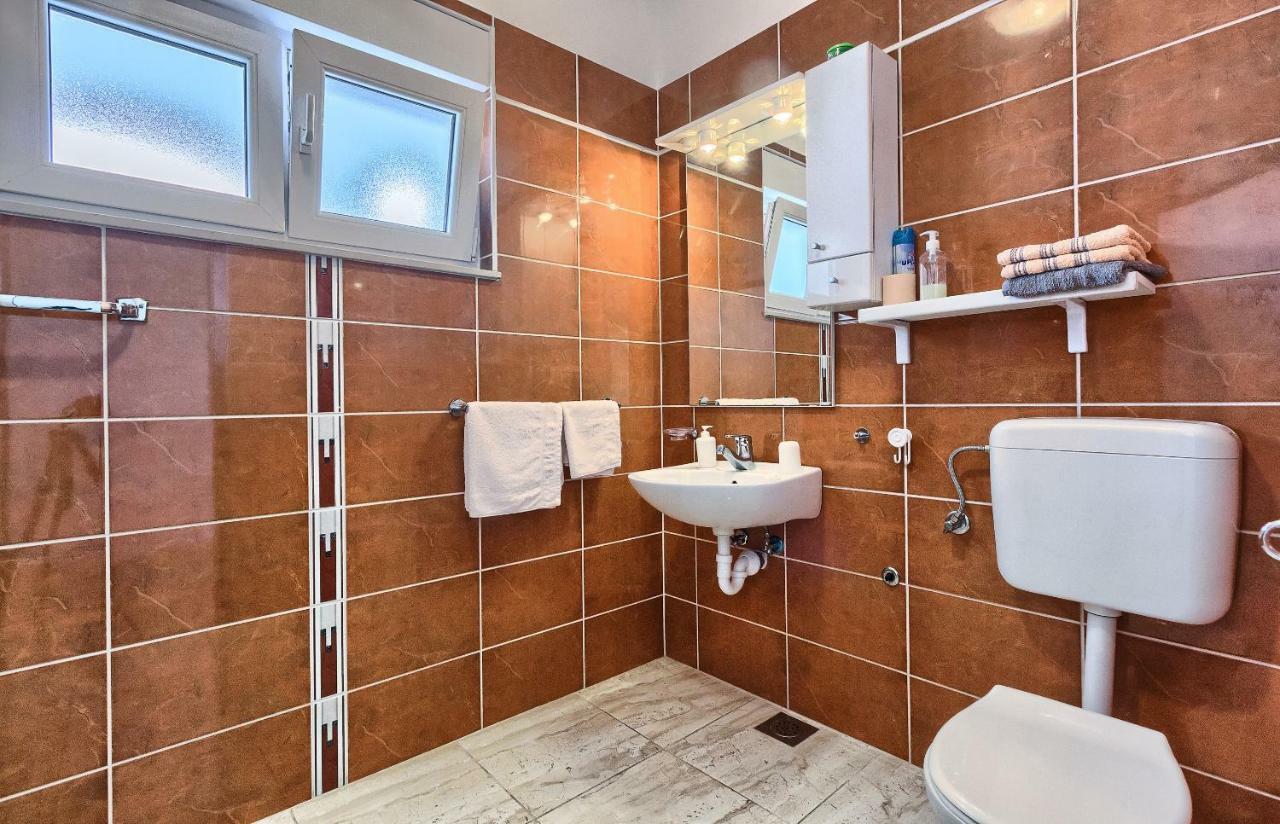 Apartments Milenka Trogir Bagian luar foto
