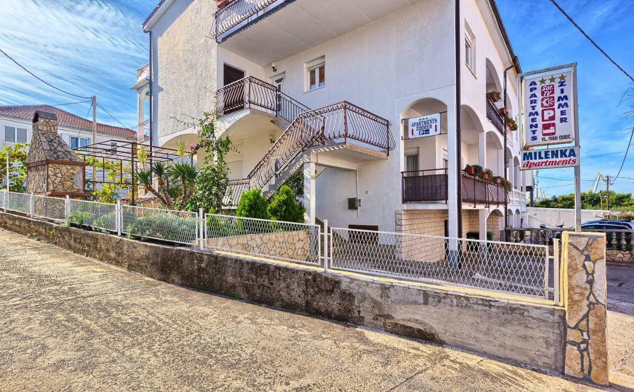 Apartments Milenka Trogir Bagian luar foto
