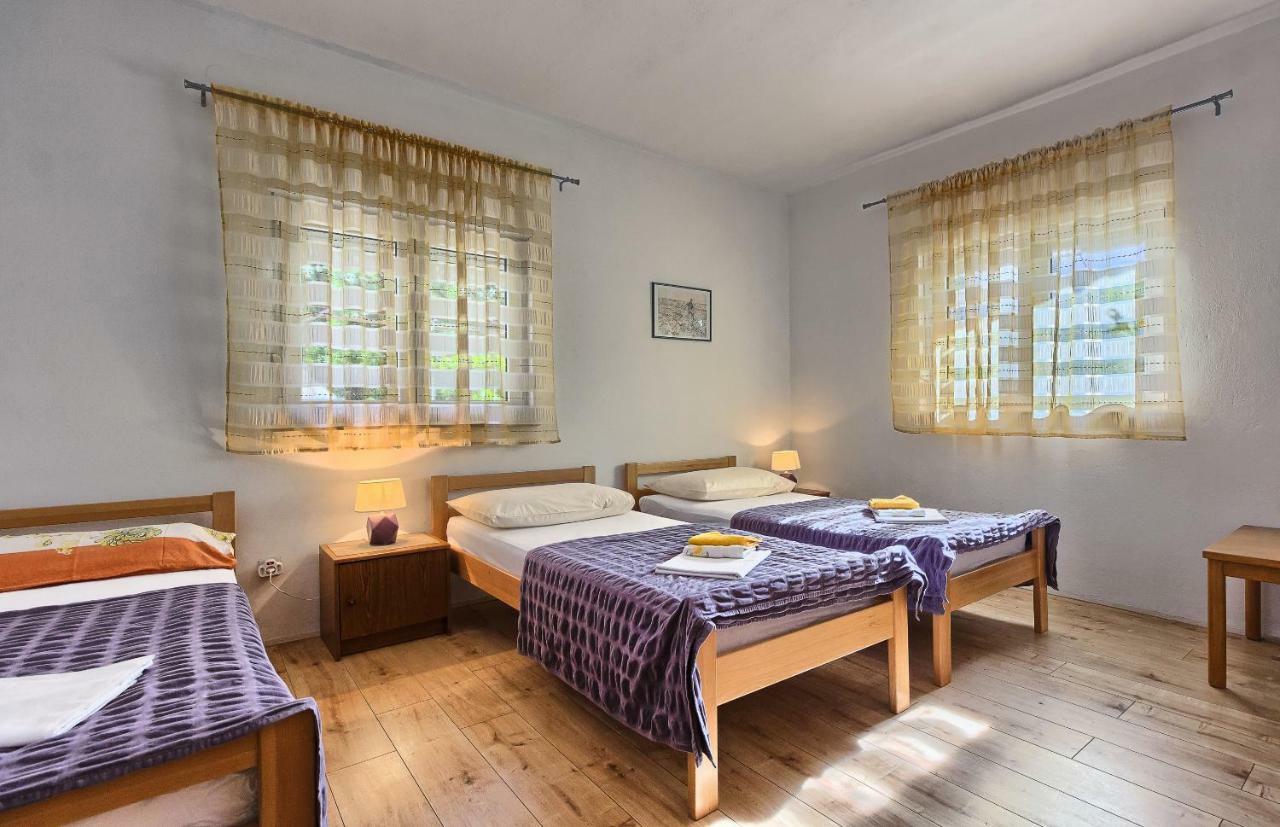 Apartments Milenka Trogir Bagian luar foto