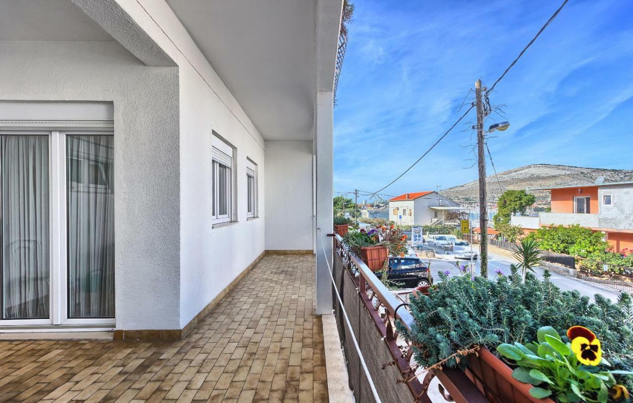 Apartments Milenka Trogir Bagian luar foto