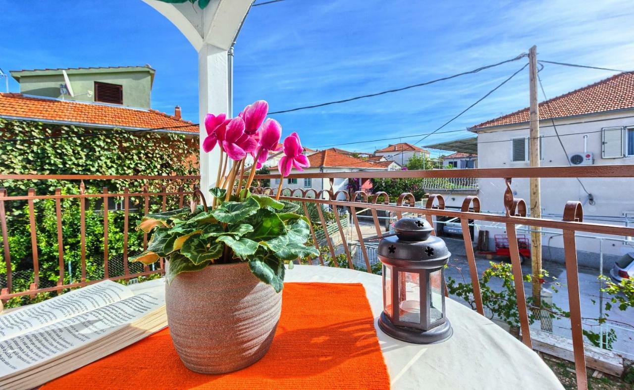 Apartments Milenka Trogir Bagian luar foto