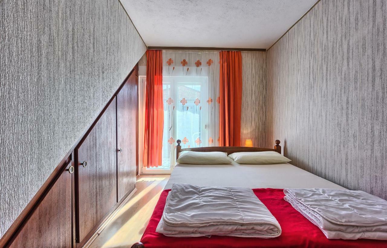 Apartments Milenka Trogir Bagian luar foto