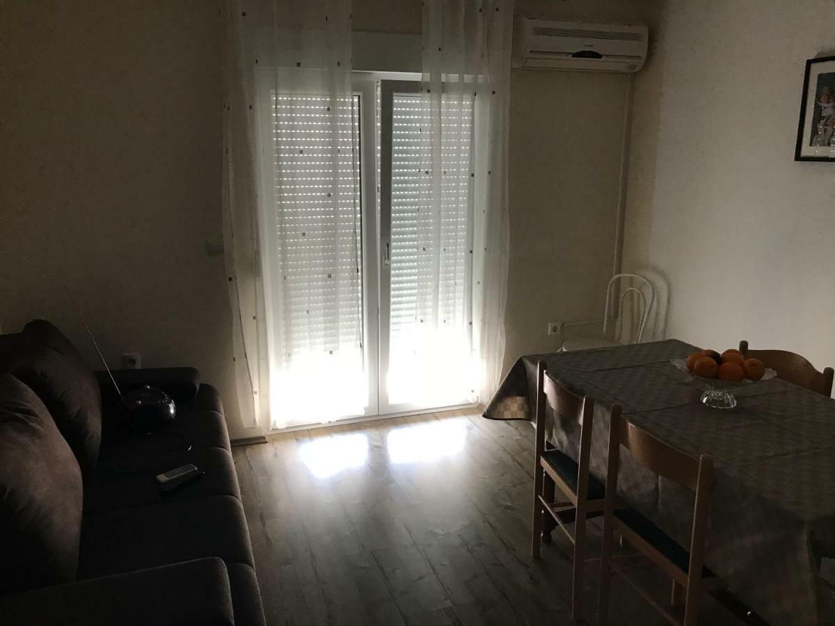 Apartments Milenka Trogir Bagian luar foto